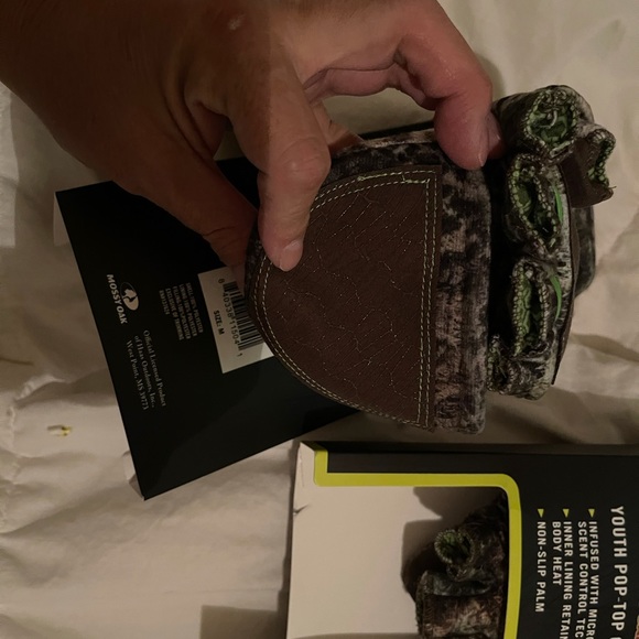 POP-TOP GLOVES YOUTH Medium MOSSY OAK MICROBAN NEw - Picture 4 of 5